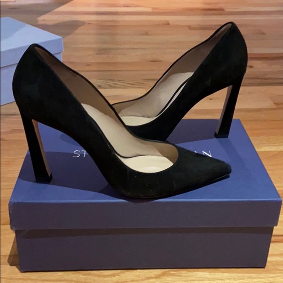 Stuart Weitzman Shoes - Stuart Weitzman 7.5 Black Suede Pumps